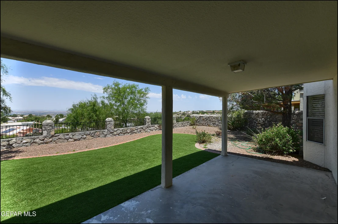 Photo of 829 DULCE TIERRA Drive