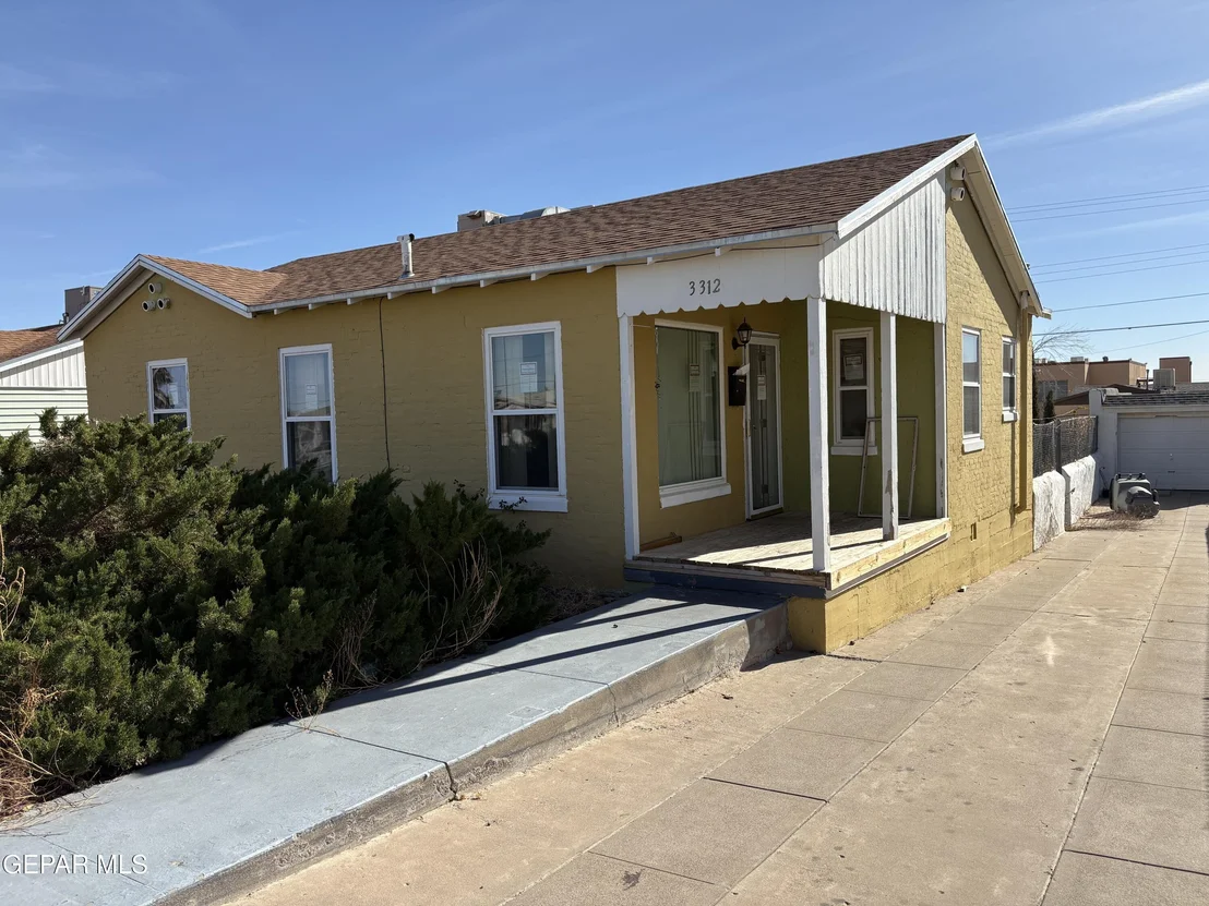 Photo of 3312 Jackson Avenue