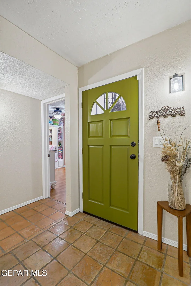 Photo of 10644 LIMAS Drive