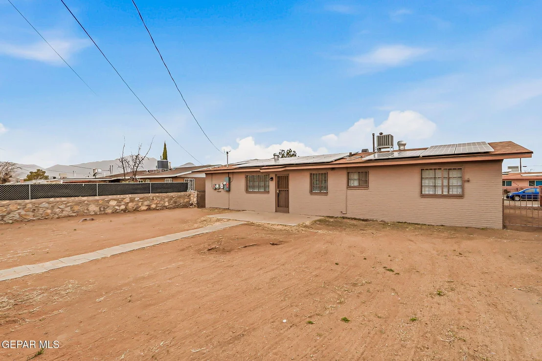 Photo of 5708 LEXINGTON Drive