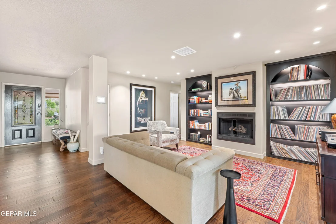 Photo of 3931 FLAMINGO Drive
