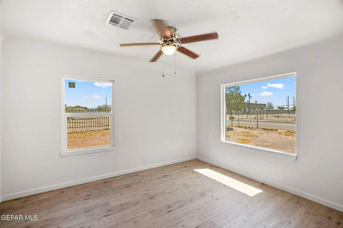 Photo of 7113 Dale Road