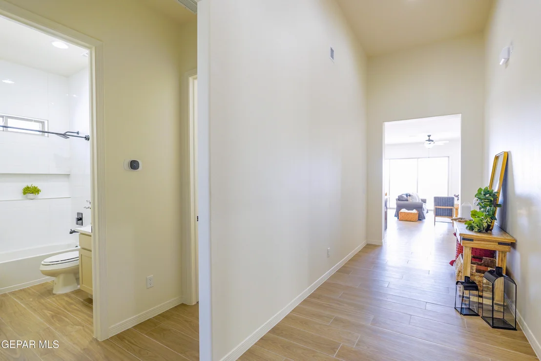 Photo of 13485 Emerald High Street