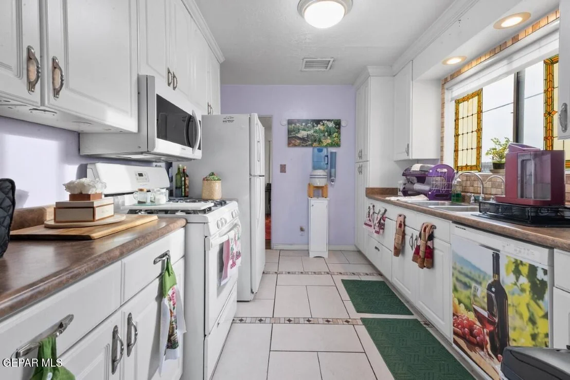Photo of 607 Mesita Drive