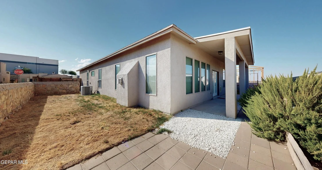 Photo of 301 S MANZANITA Drive