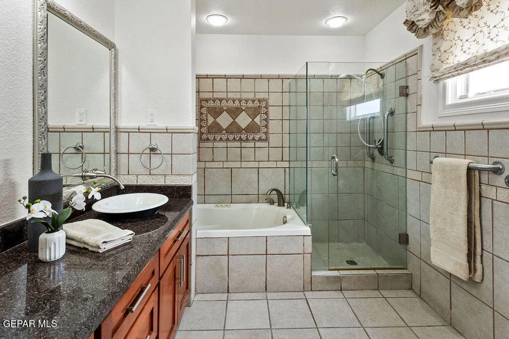 Photo of 6025 TORREY PINES Drive