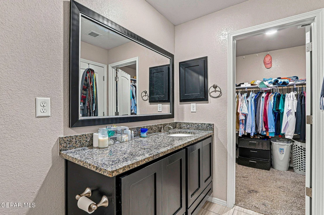 Photo of 433 TWILIGHT Drive