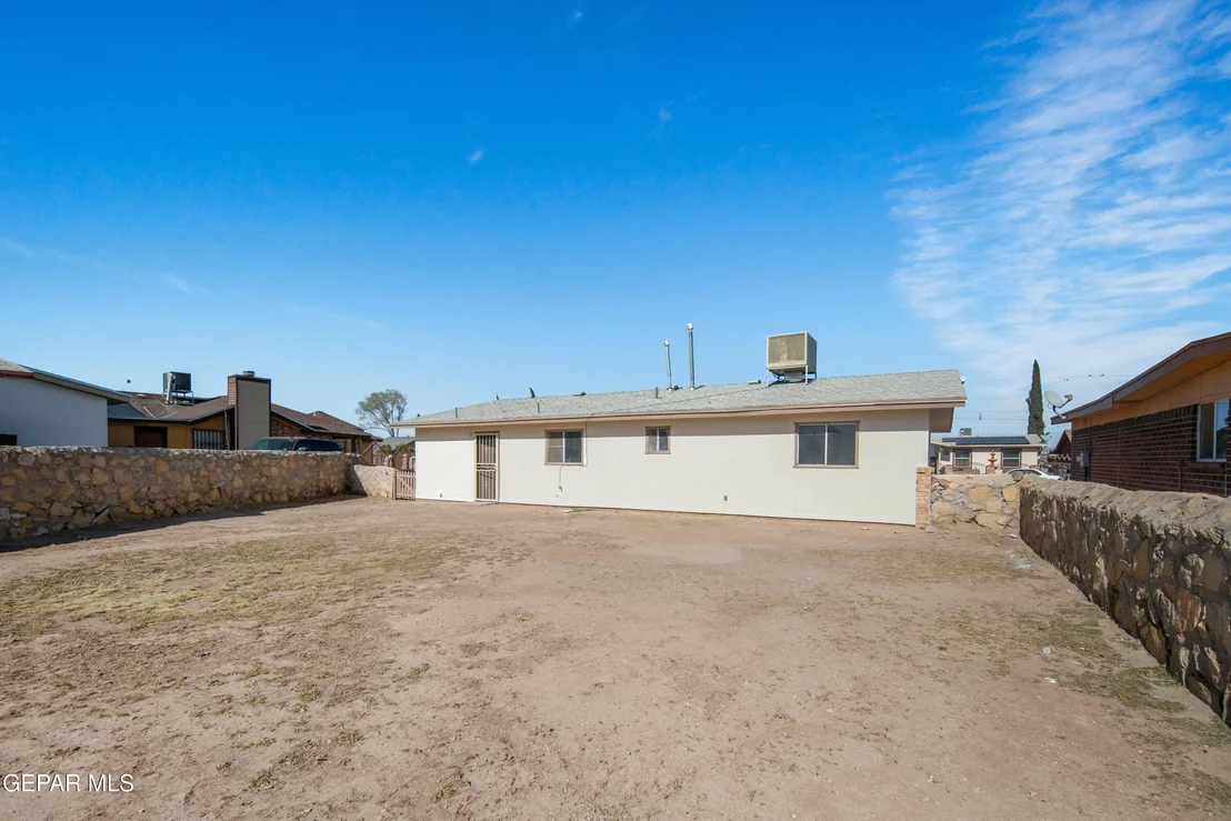 Photo of 9846 GIFFORD Drive