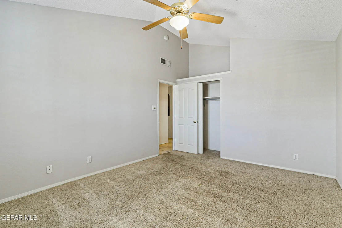 Photo of 1400 Maple Ridge Way