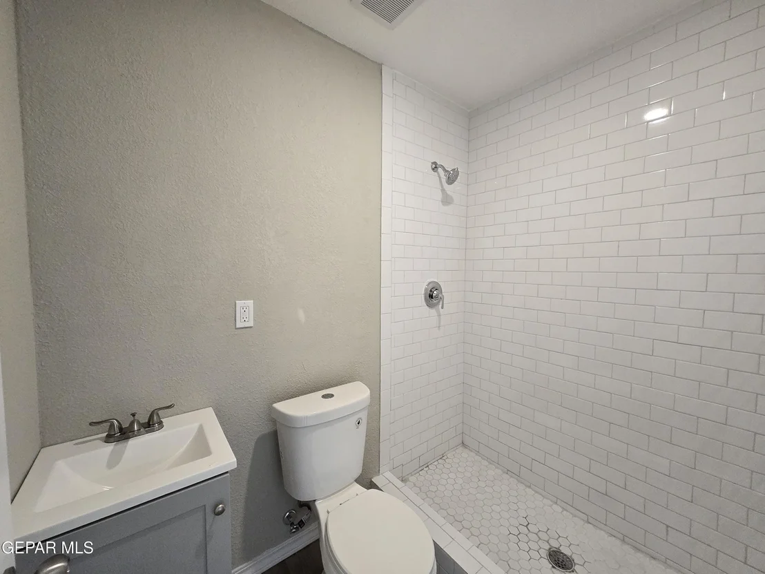 Photo of 7609 MONTERREY Drive