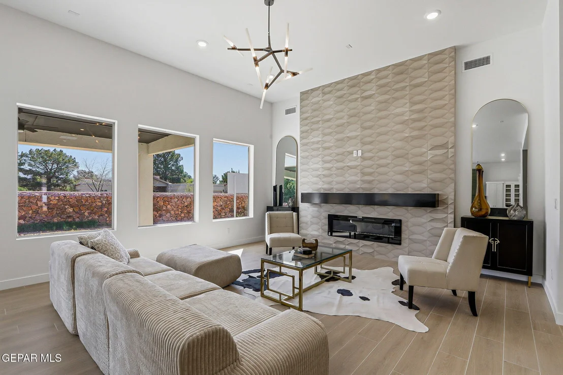 Photo of 5440 Dougallan Lane