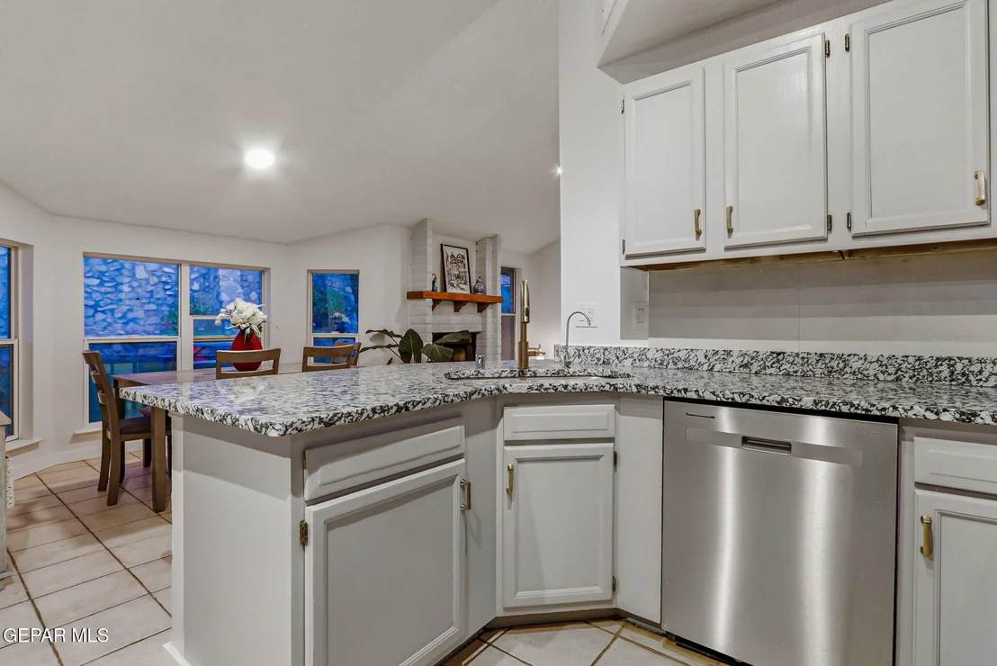 Photo of 680 ABINGTON Drive