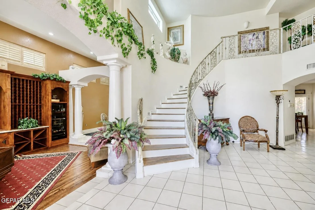 Photo of 1361 GATE Place