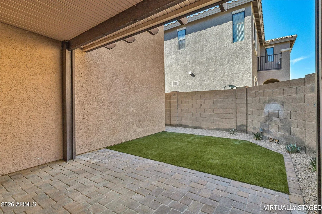 Photo of 2414 W JAKE Haven