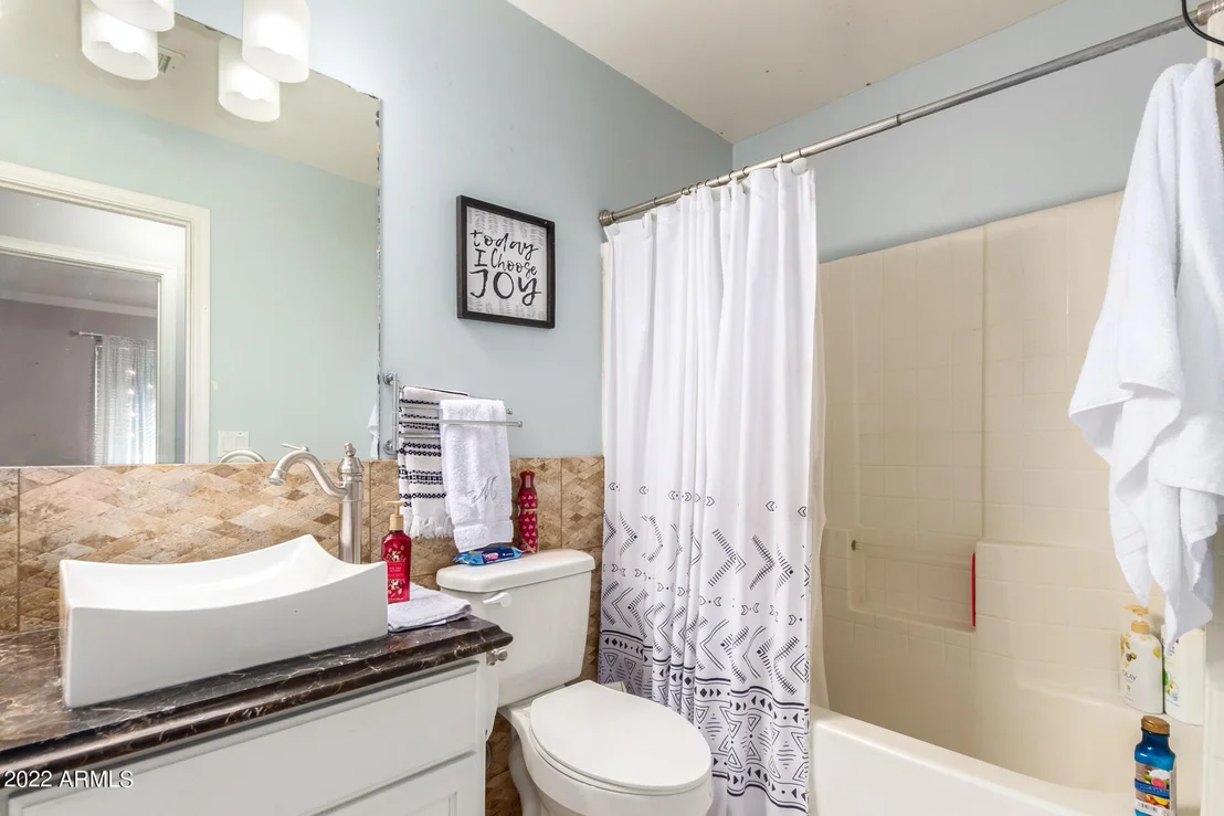 Photo of 8714 W GRANADA Road