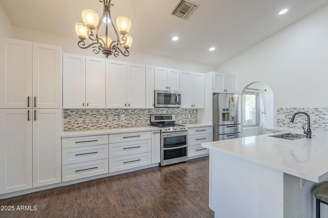 Photo of 15828 N 10TH Place