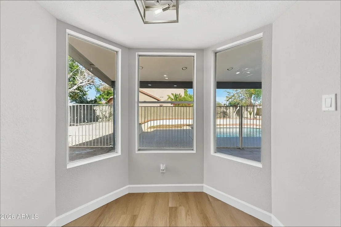 Photo of 1035 N SETON --