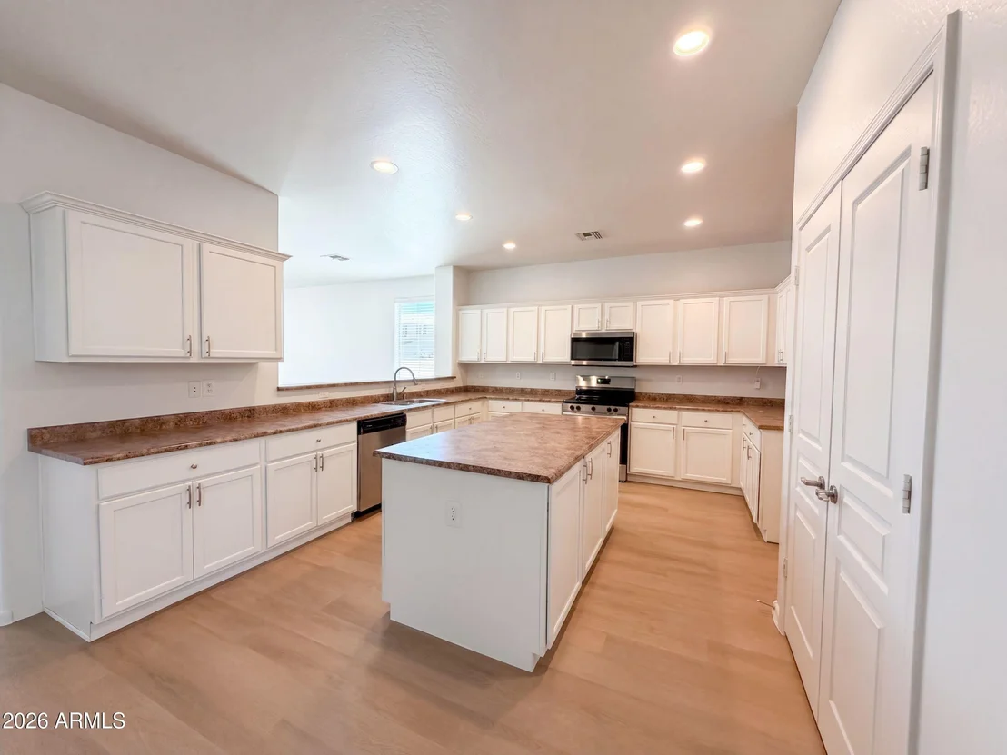 Photo of 18405 N STONEGATE Road