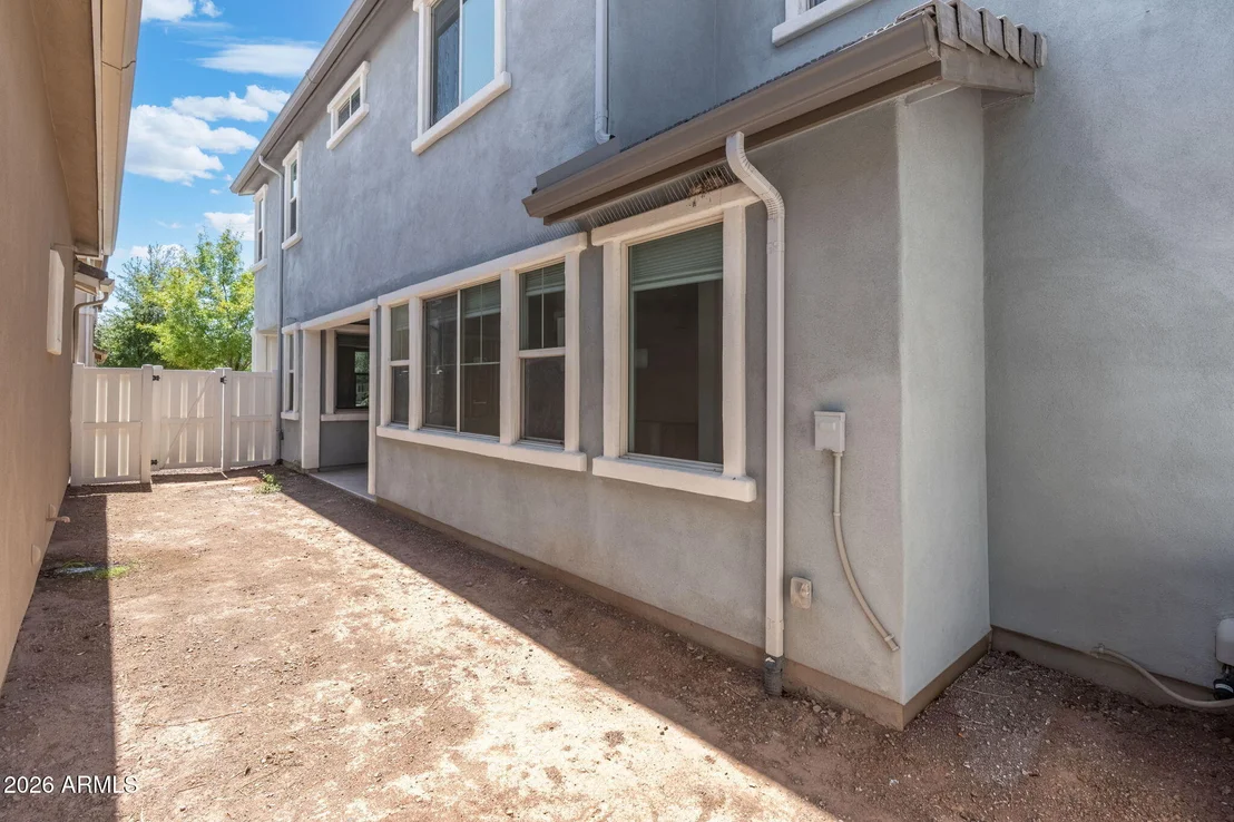 Photo of 3801 E ROBERT Street