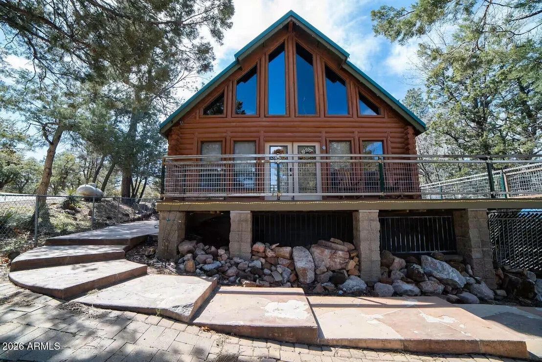 Photo of 6653 W RIDGE Road