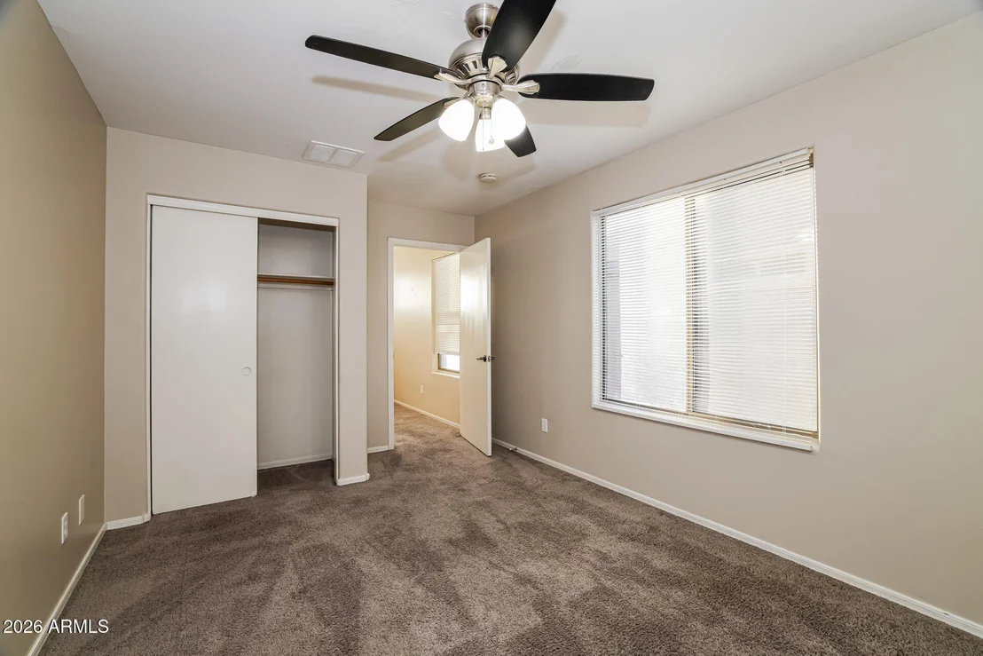 Photo of 5015 S 6TH Way