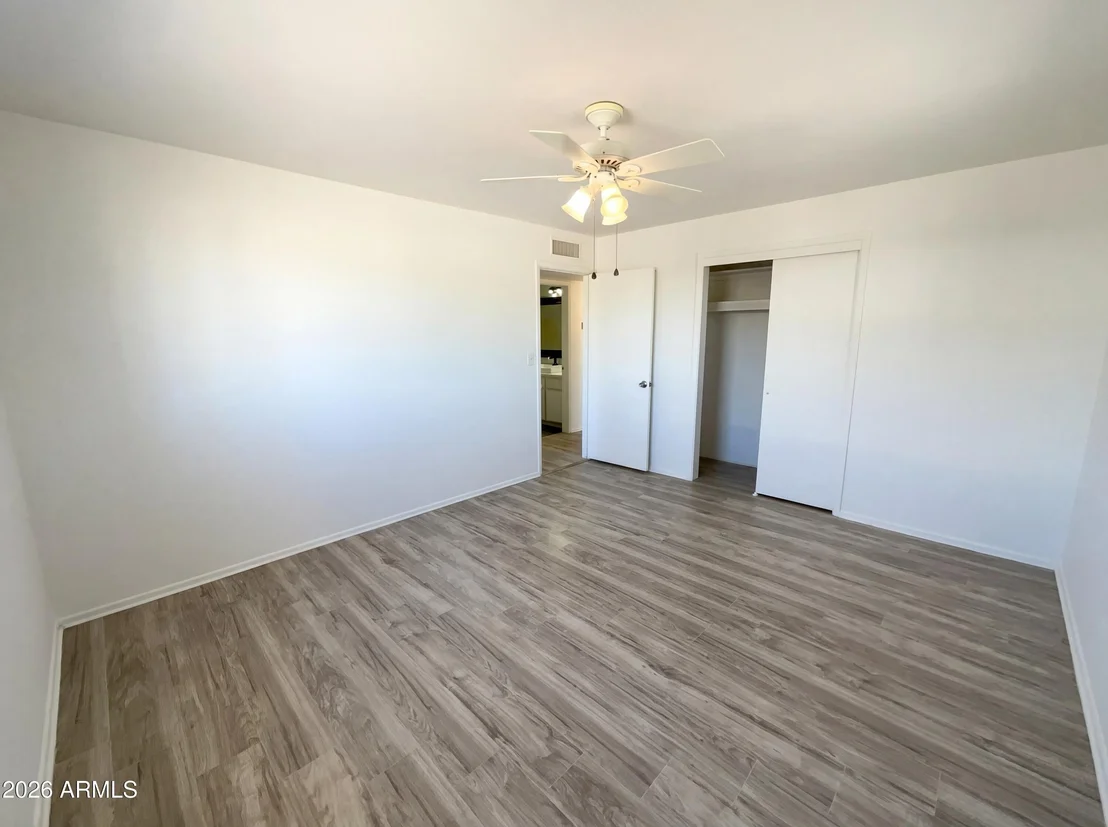 Photo of 639 N 57TH Place