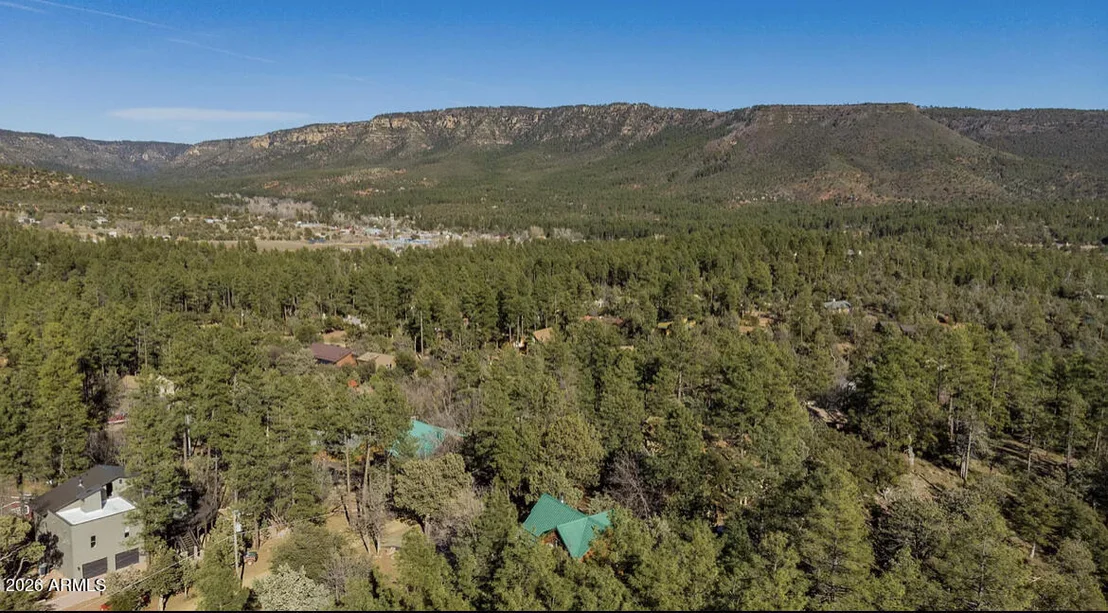 Photo of 6653 W RIDGE Road
