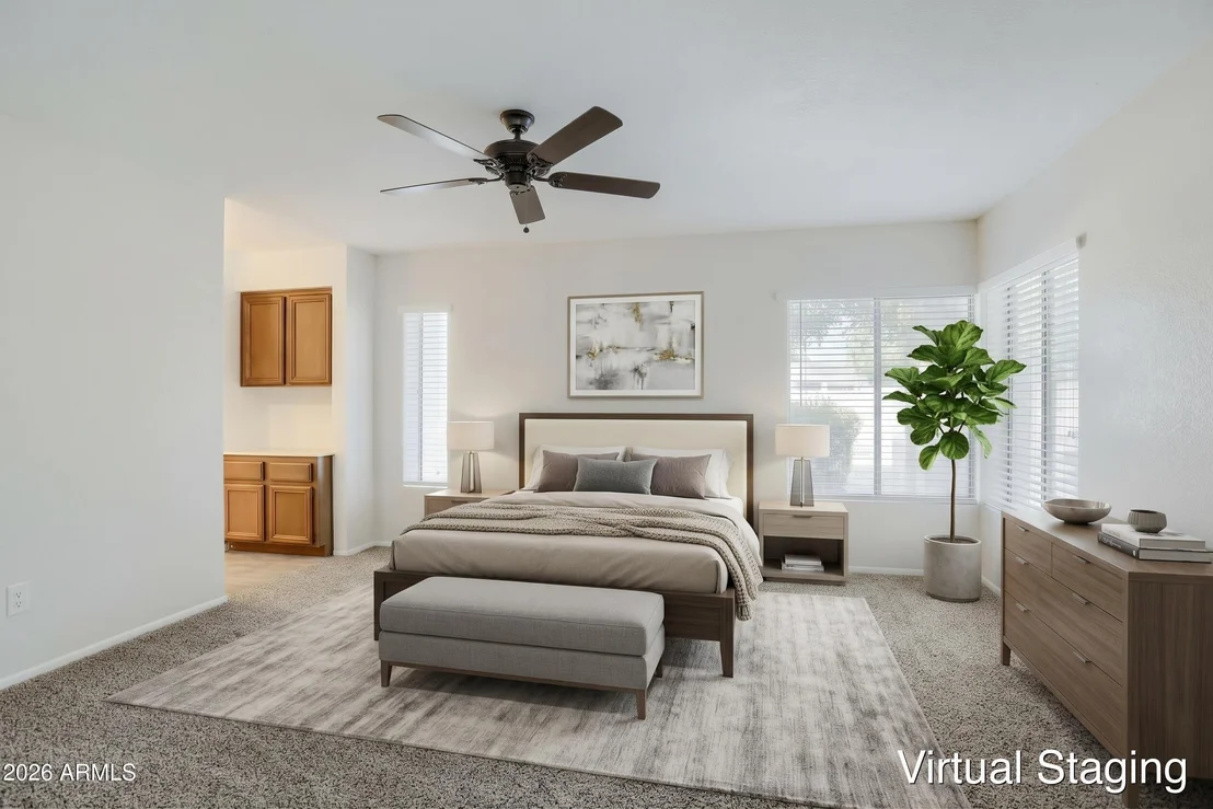 Photo of 415 W GRANDVIEW Road