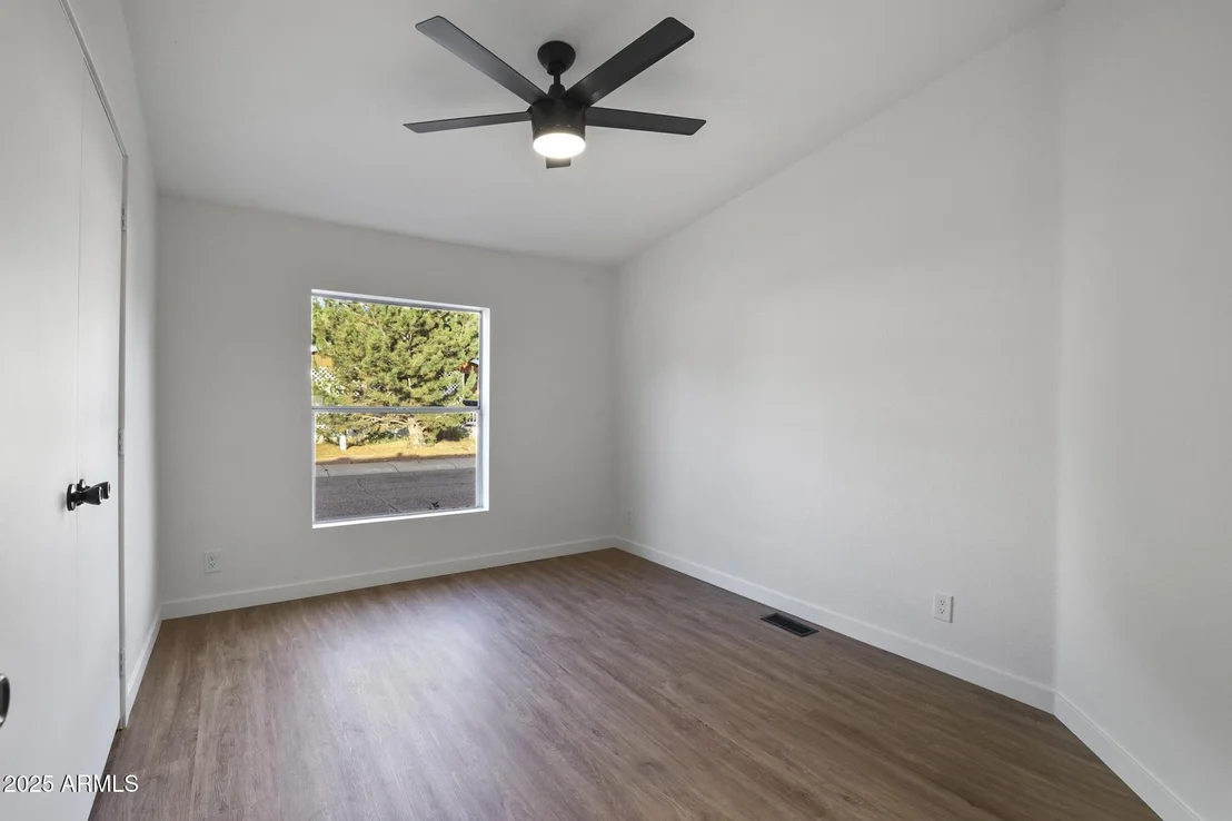 Photo of 313 E CEDAR MILL Road