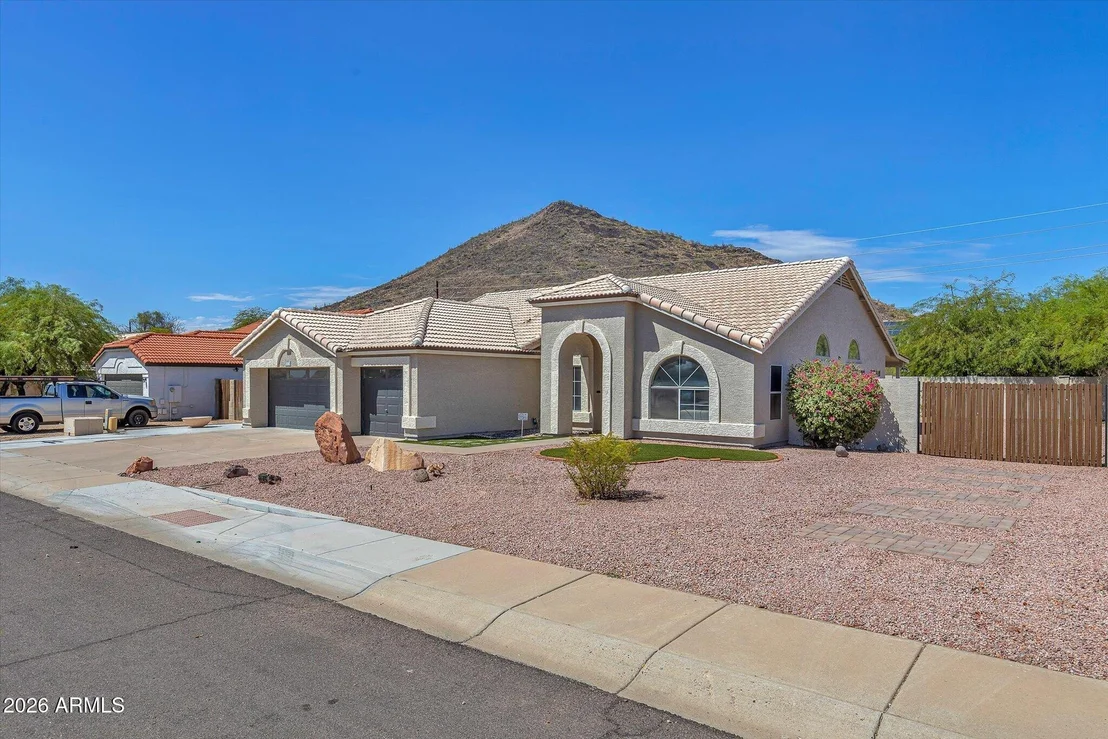 Photo of 5538 W FALLEN LEAF Lane