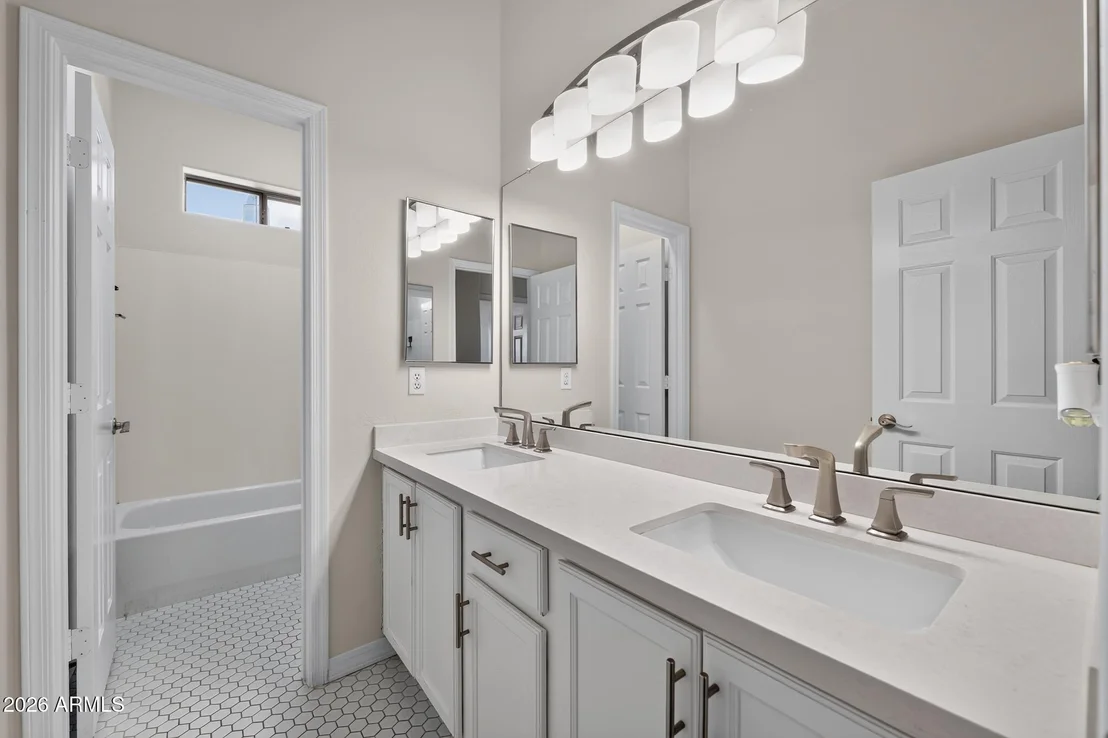 Photo of 48 E ELGIN Street