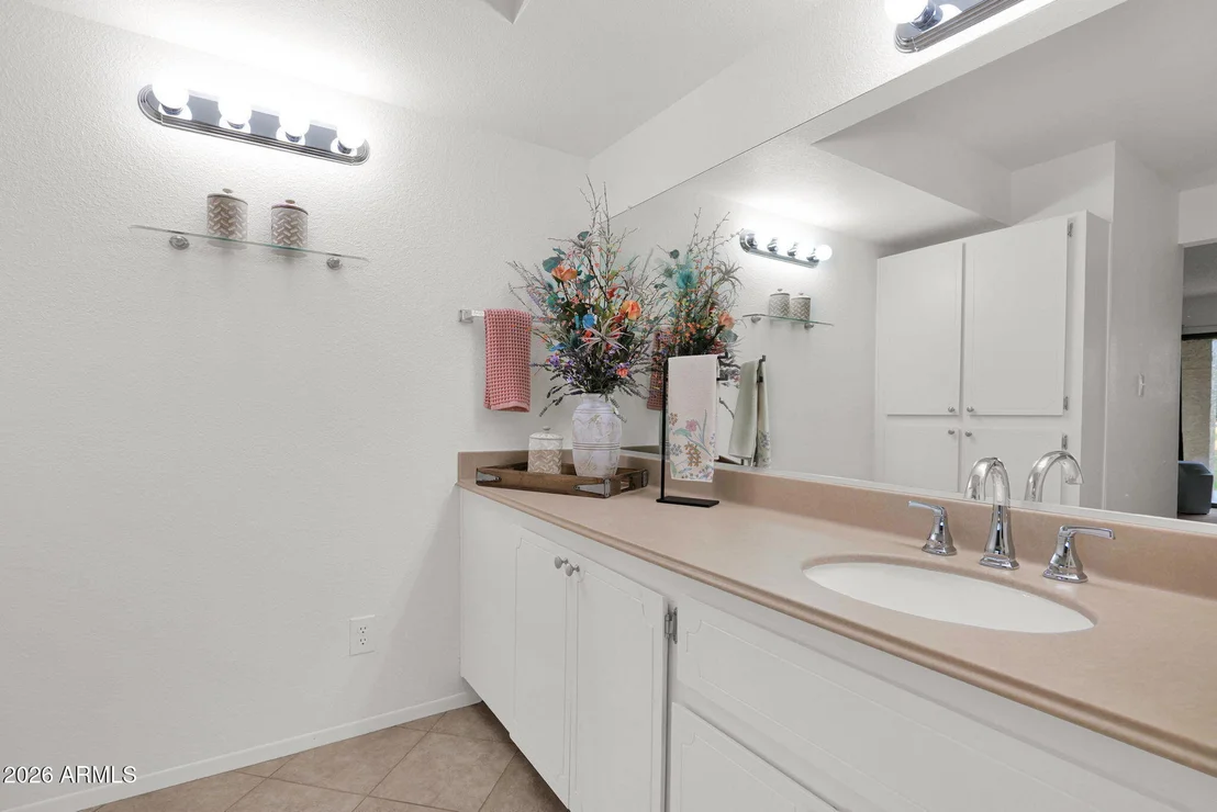 Photo of 7746 E PARK VIEW Drive