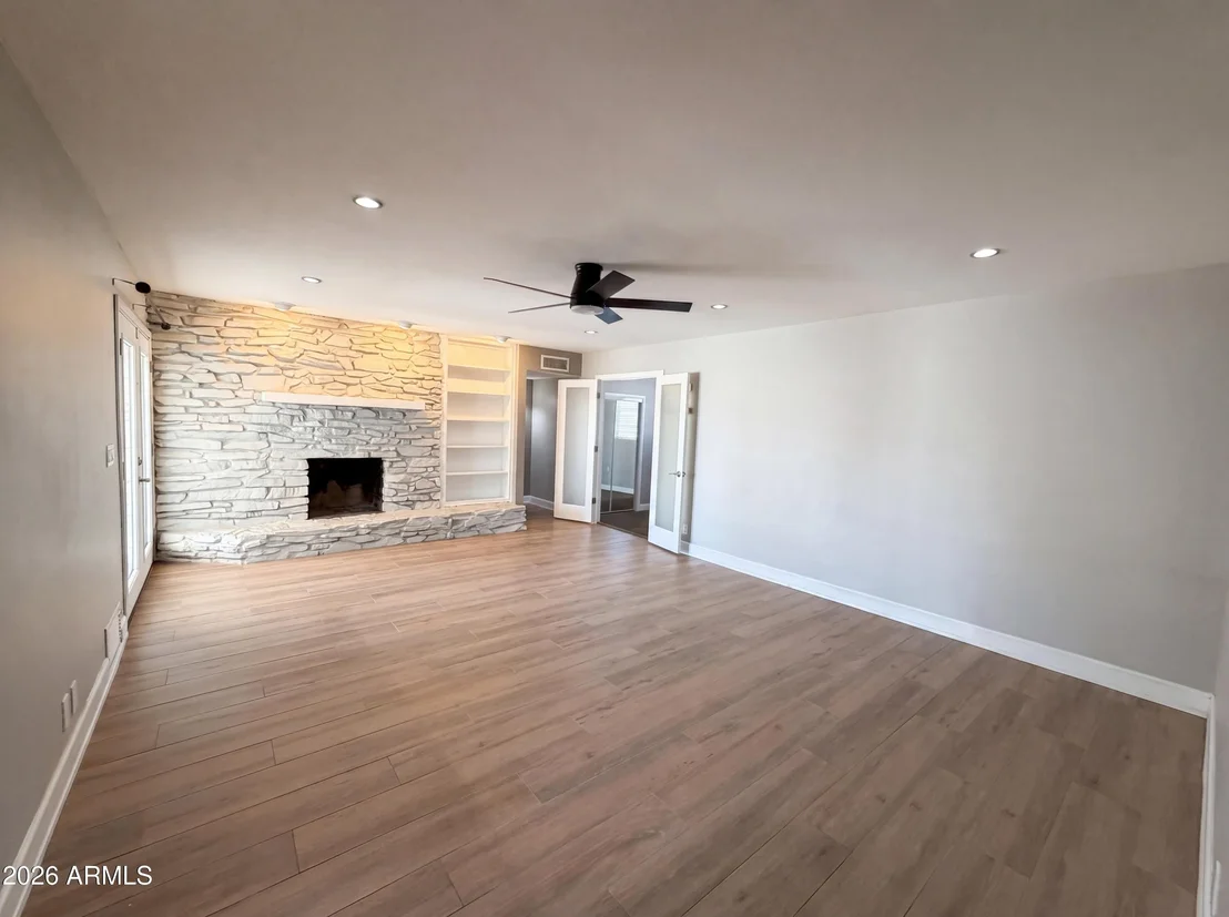 Photo of 830 N ALMOND Circle