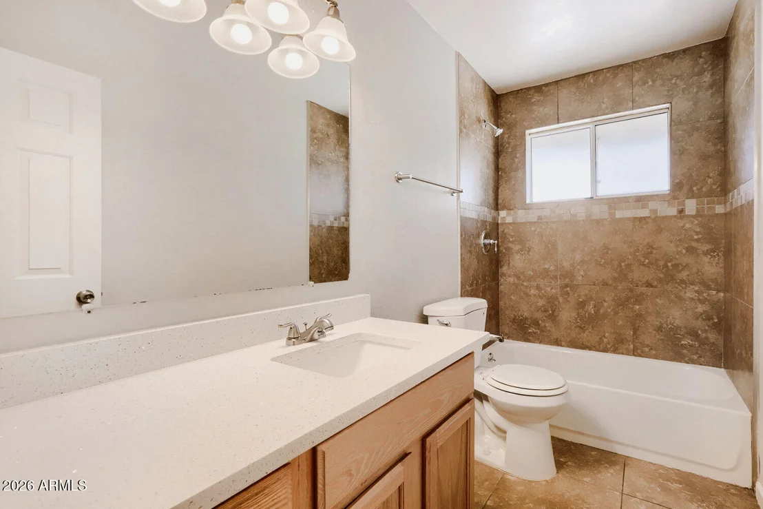Photo of 1304 W 7TH Place