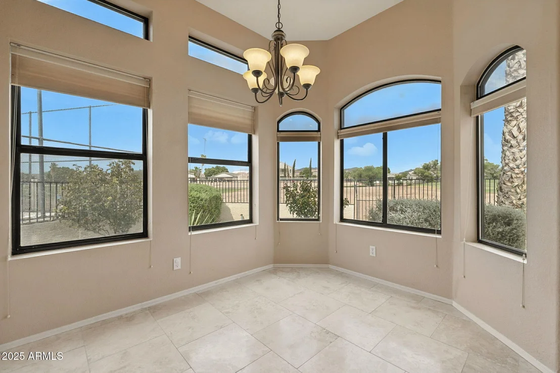 Photo of 2535 N PINNULE Circle