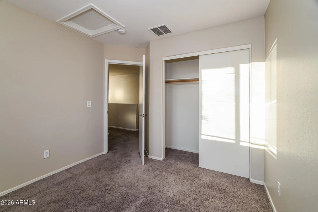 Photo of 5015 S 6TH Way