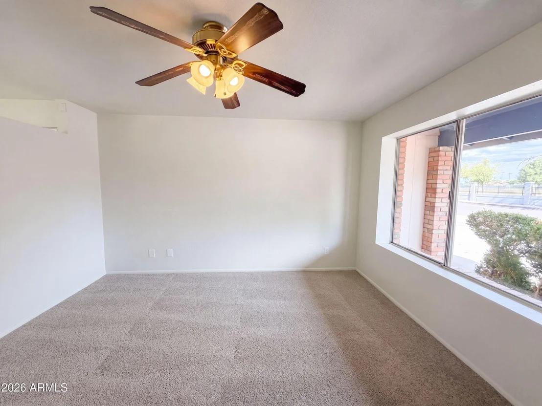 Photo of 1413 W BEHREND Drive
