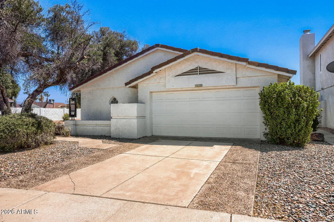 Photo of 415 W GRANDVIEW Road