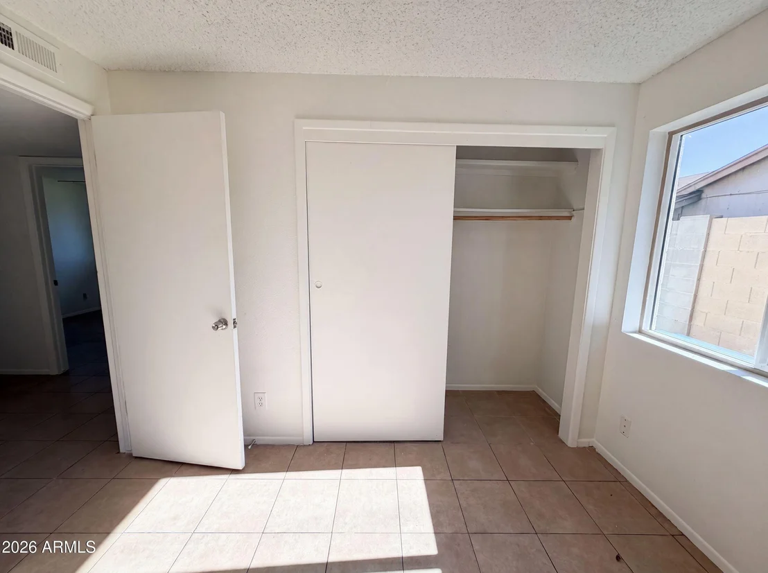 Photo of 5617 W HATCHER Road