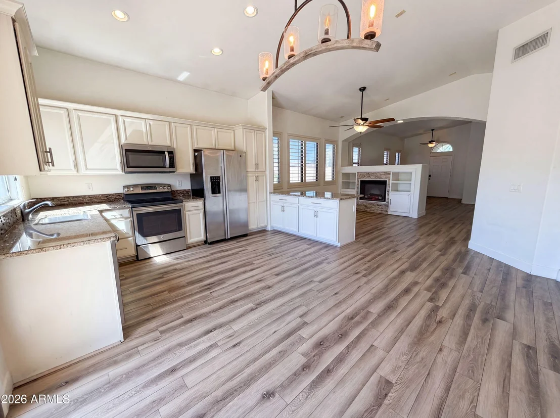 Photo of 3951 E TIMBERLINE Road