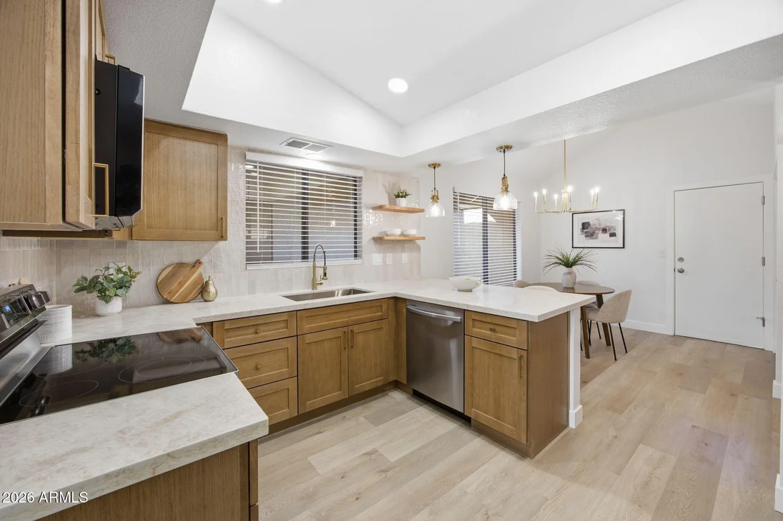 Photo of 7515 W SEQUOIA Drive