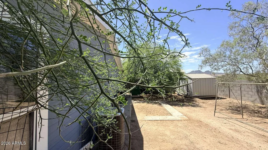 Photo of 609 W ANDREA Circle