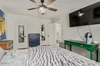 Photo of 115 W 10TH Street