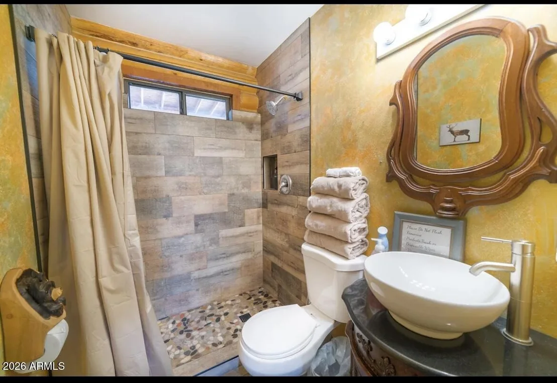 Photo of 6653 W RIDGE Road