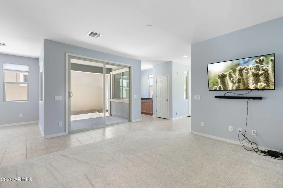 Photo of 3801 E ROBERT Street
