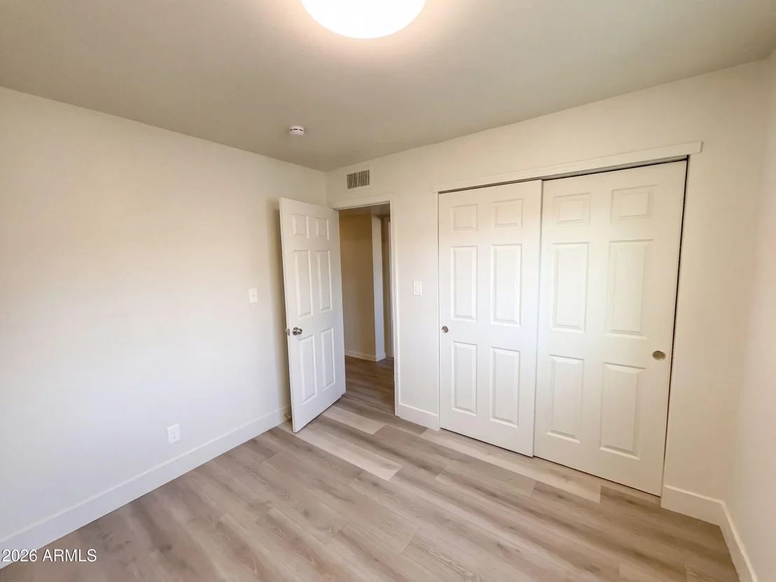 Photo of 4253 E VINEYARD Road