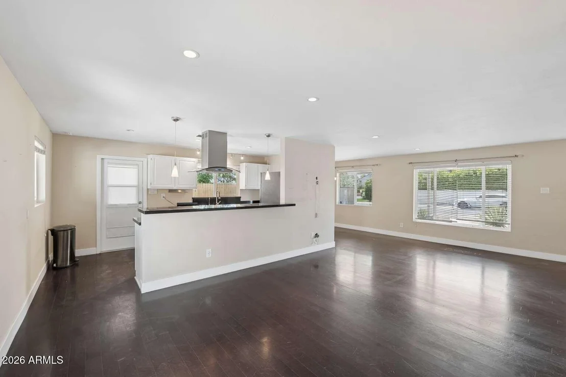 Photo of 3817 N 49TH Place