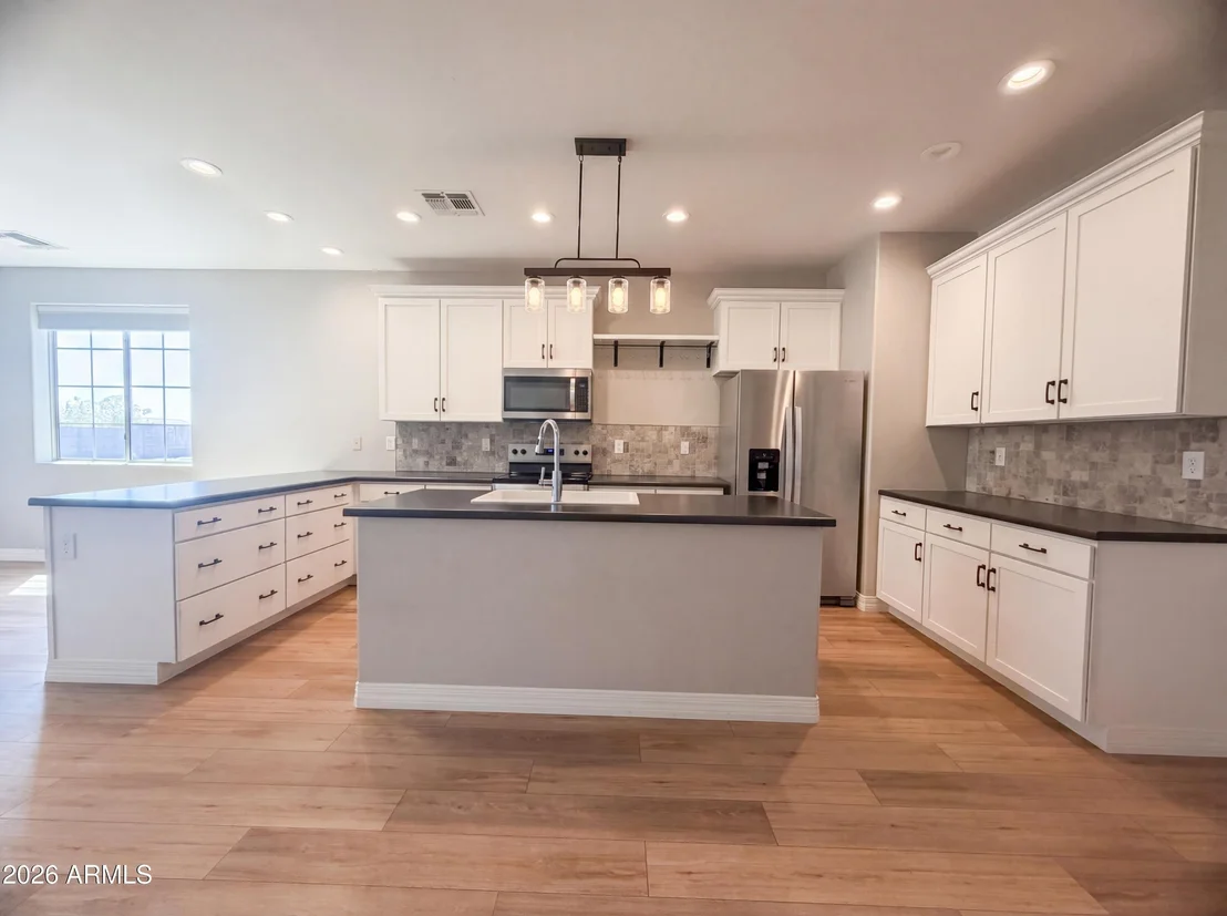 Photo of 1729 S DESERT VIEW Place