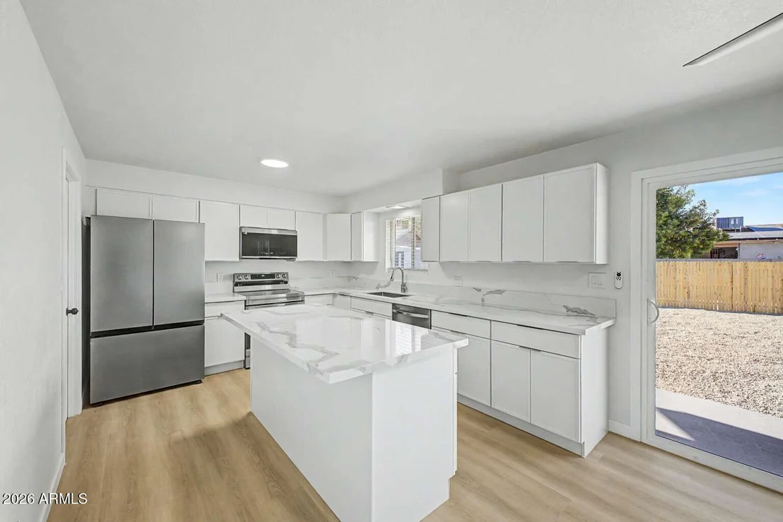 Photo of 1621 N 53RD Drive
