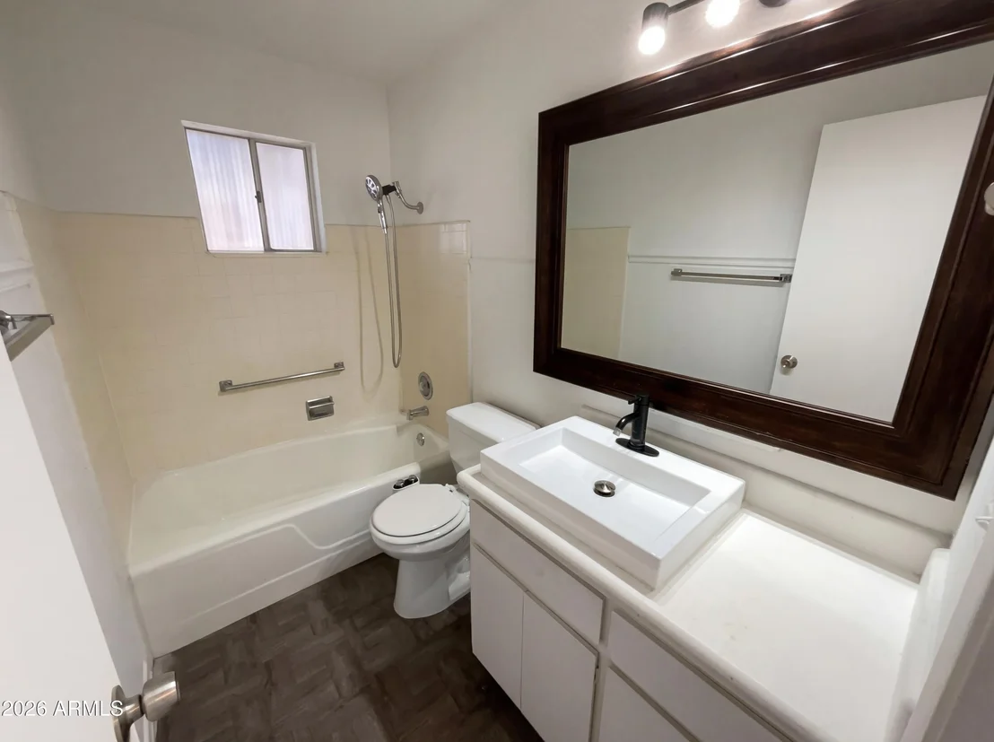Photo of 639 N 57TH Place
